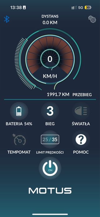Motus Scooty 10 2022 - stan bardzo dobry!