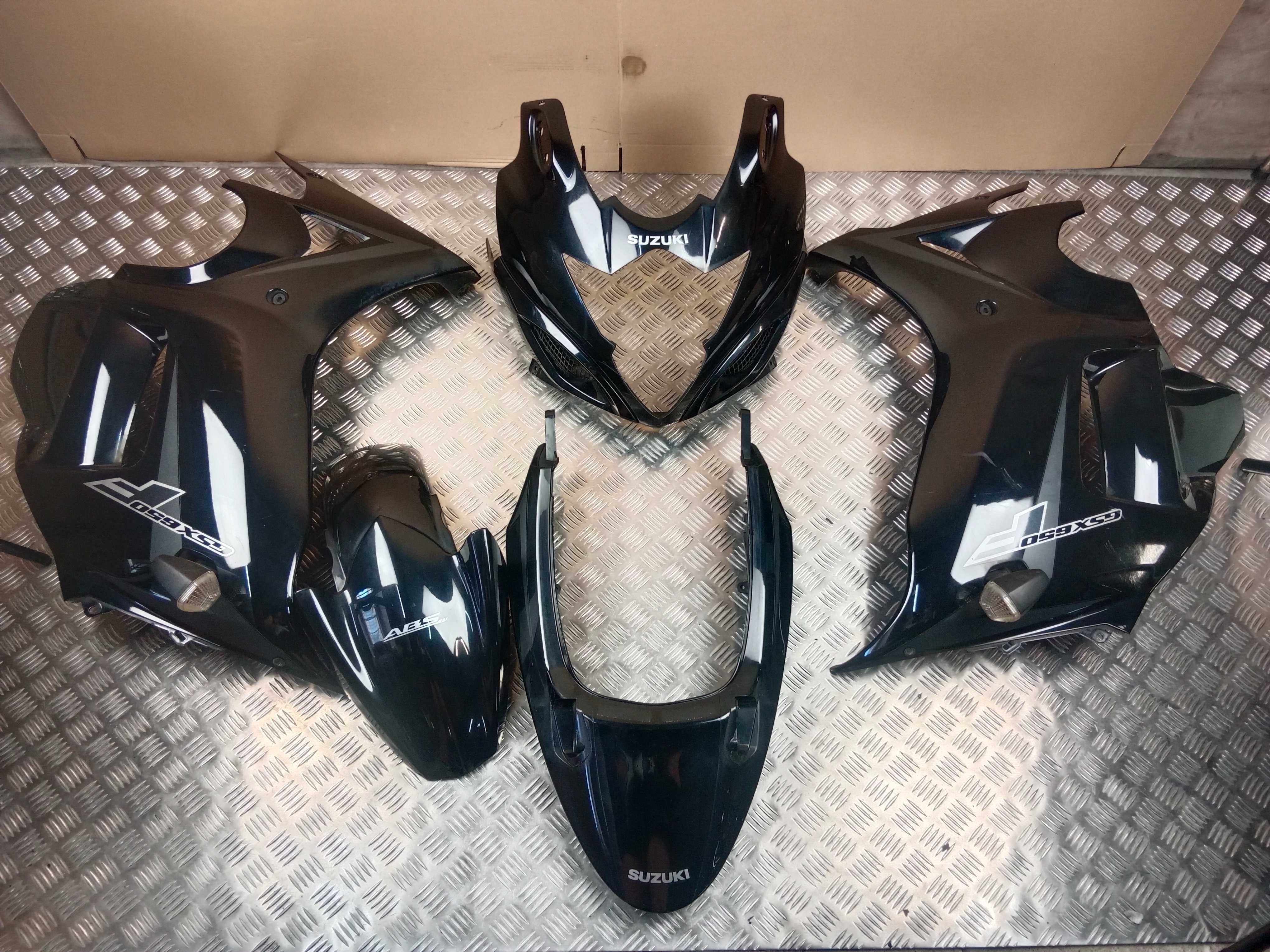 Suzuki GSX 650 F Komplet Owiewek Bok Prawy Lewy Błotnik Ogon Czasza