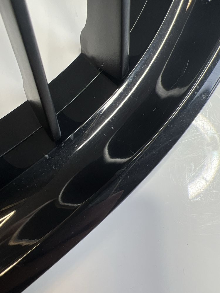 Grill oryginalny BMW E90/91 lift 9-11 rok M połysk