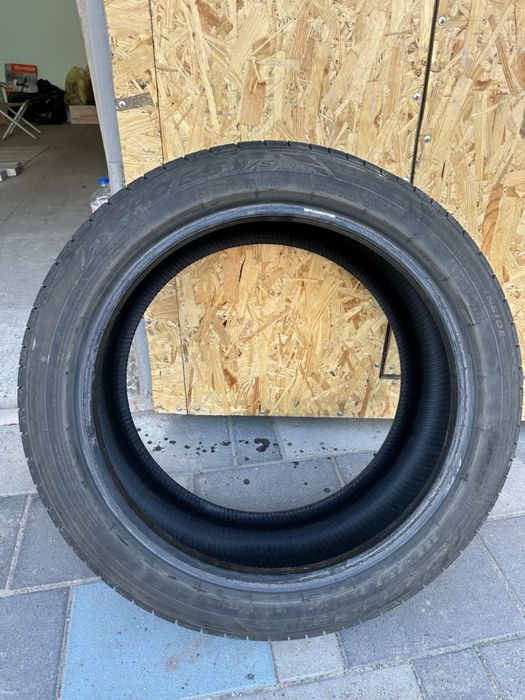 235/45 r18 резина 3 скати ( розмір однаковий візерунок різний ) стан +