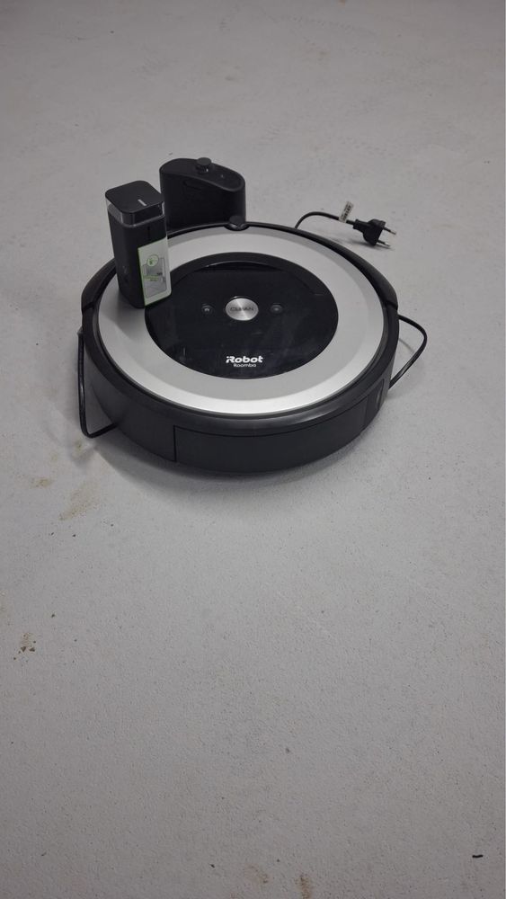 Robot I Roomba e5