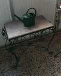 Mesa em ferro com mármore e Regador ou Bidé desde 45€
