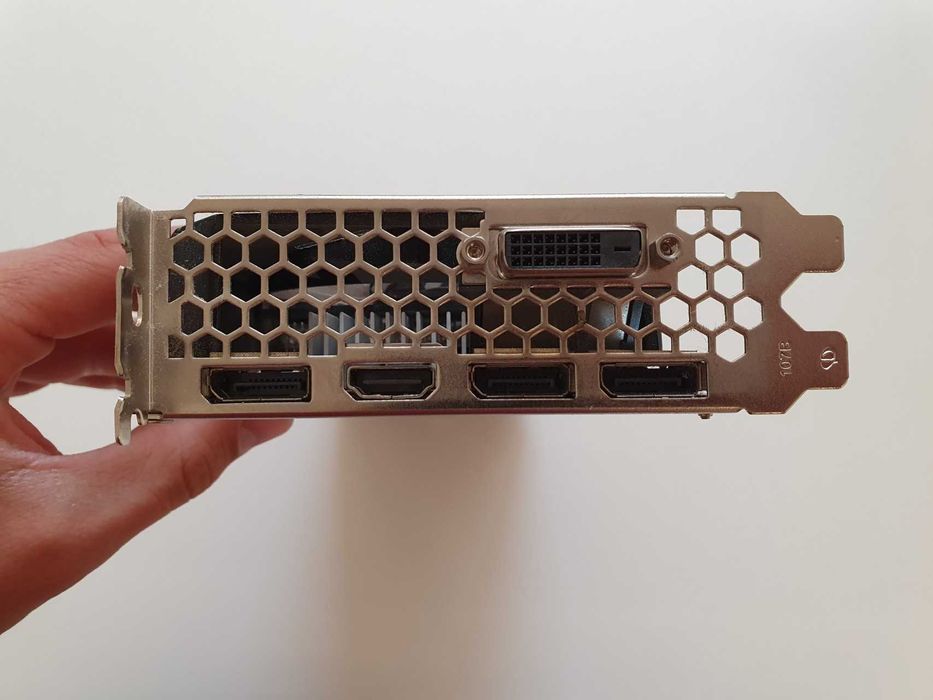 GeForce GTX1060 - placa gráfica