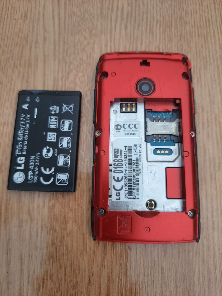 Смартфон Lg T-300 в рабочем состоянии