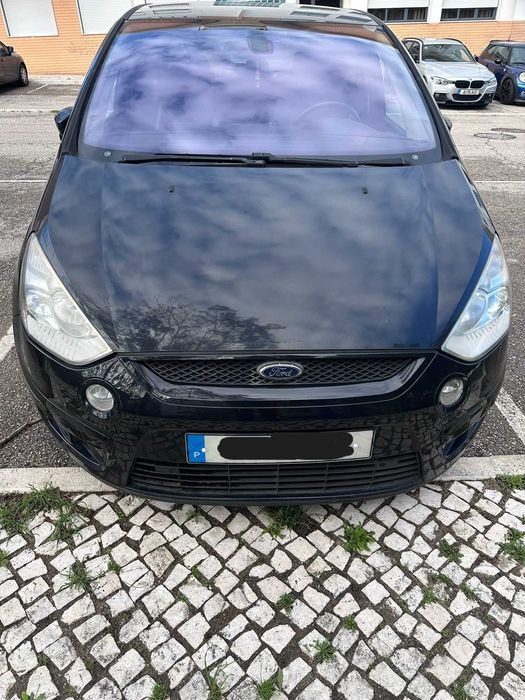 Ford S-Max Titanium