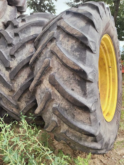 Komplet kół John Deere 650/65 R 42