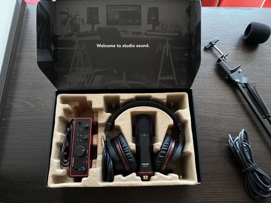 Комплект для звукозапису Focusrite Scarlett Solo Studio 4th Gen