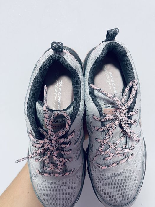 Кросівки skechers жіночі 36р