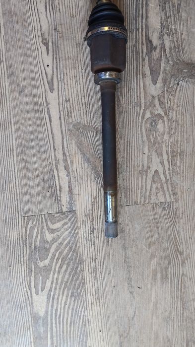 Піввісь права Рено Меган 3