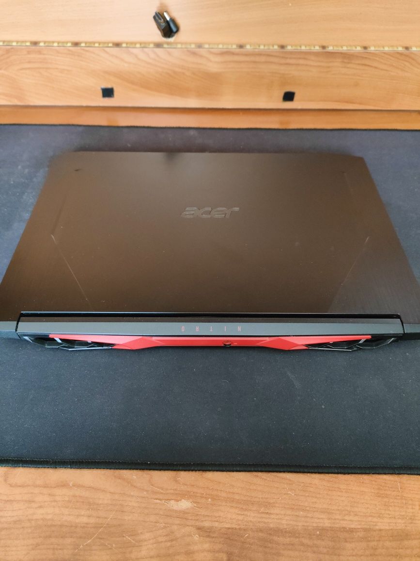 Laptop Acer Nitro 5 i5-10300H 1650Ti 16GB
