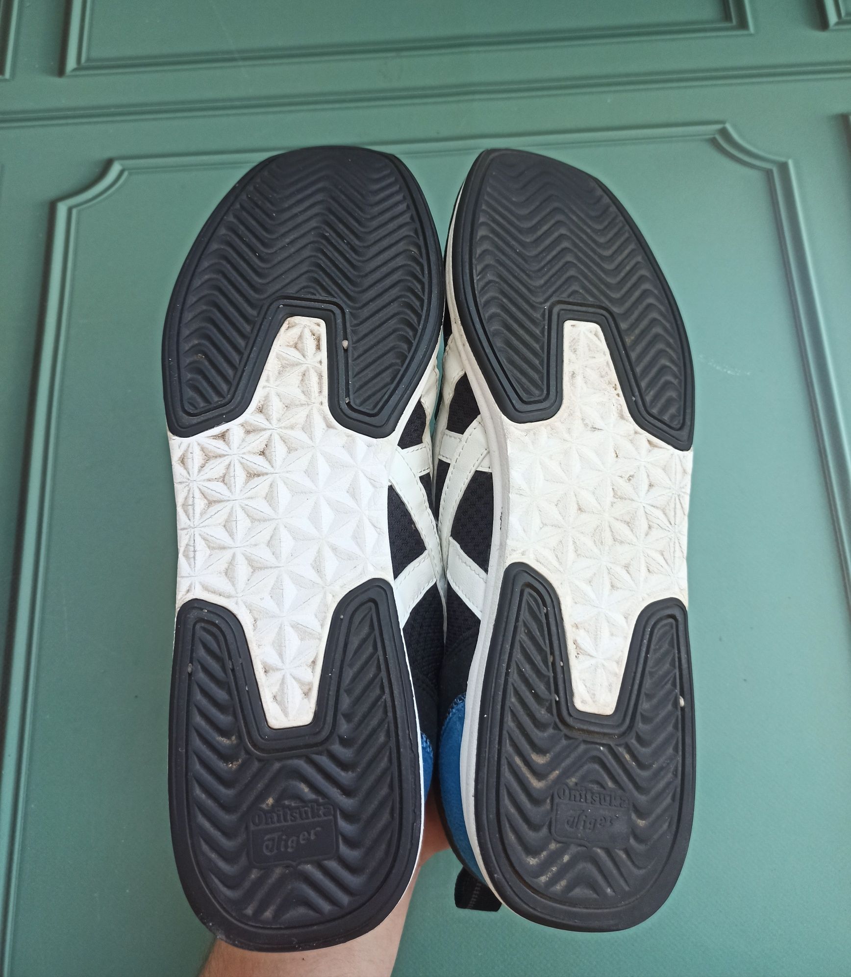 Чоловічі Кросівки Asics Tiger Оригінал Розмір 44,5-28,5см