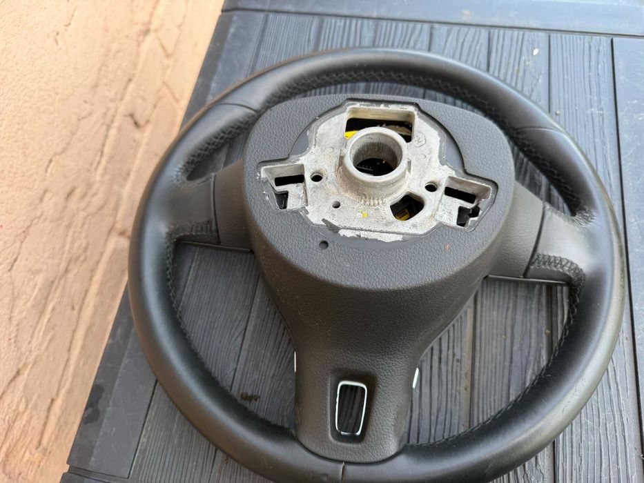 Kierownica passat b6 b7 trójramienna skóra + poduszka