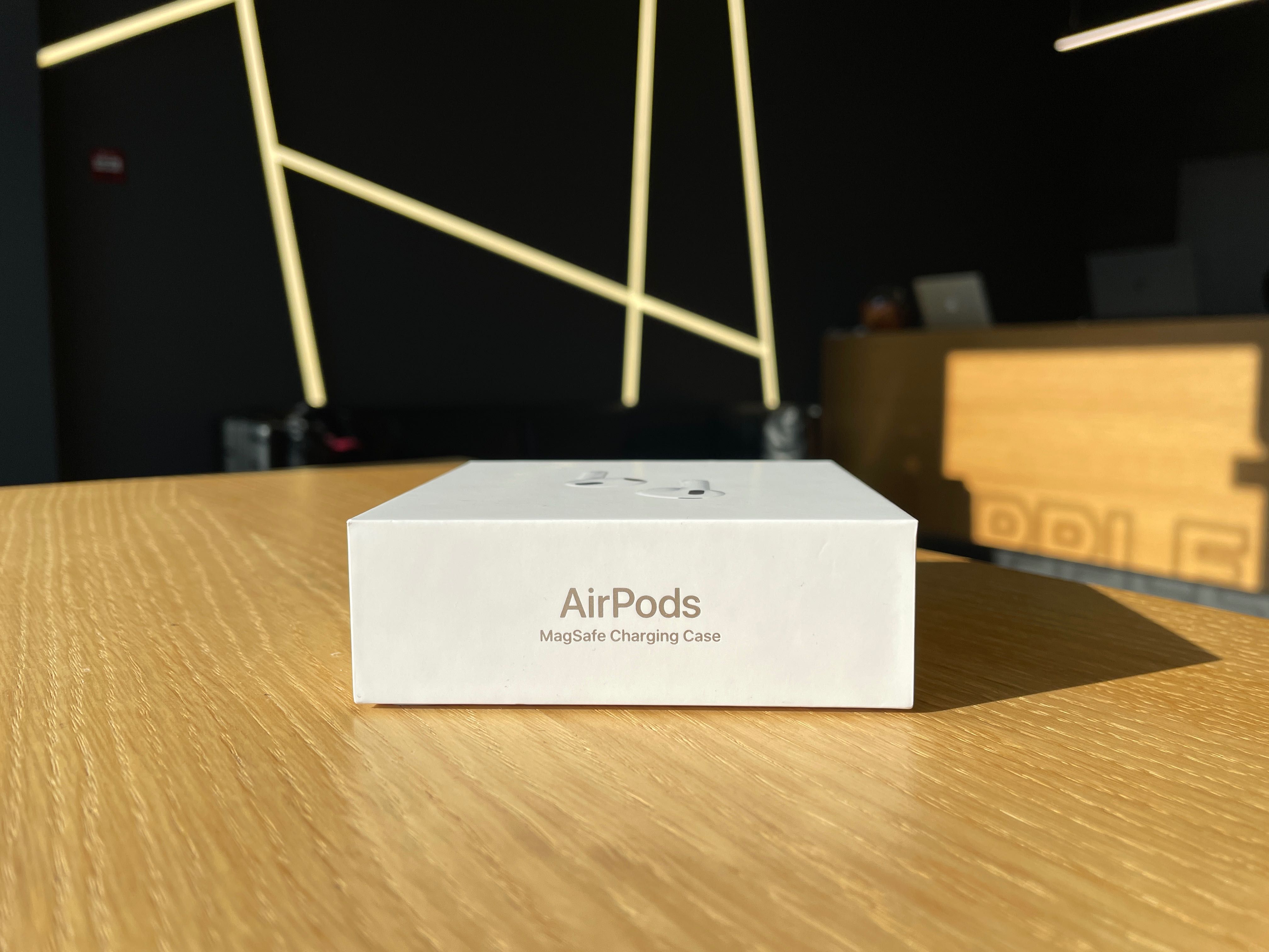 Нові AirPods 3 в Ябко Хрещатик