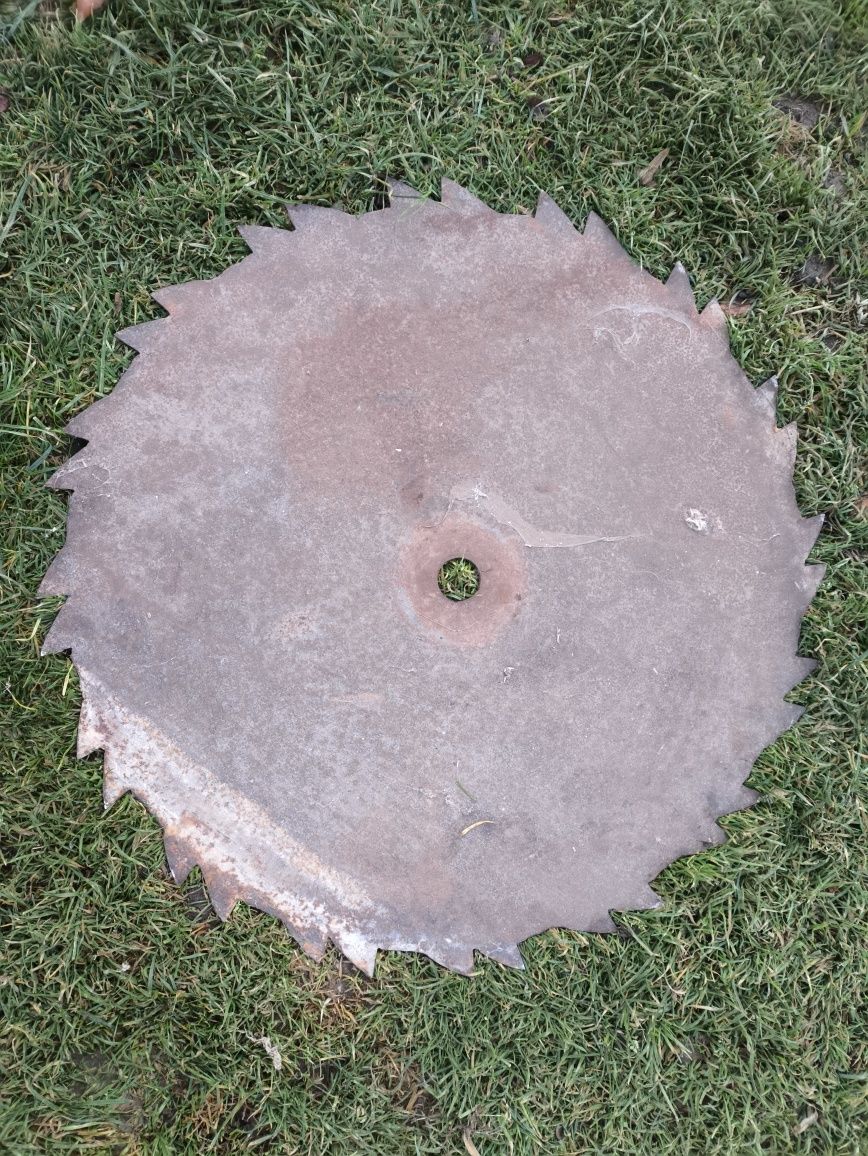 Wał w komplcie z piłą 75cm ,wałek piły cyrkulatki wrzeciono 40mm trajz