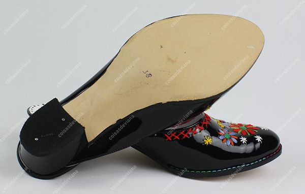 Chinelas de Viana Bordadas à mão