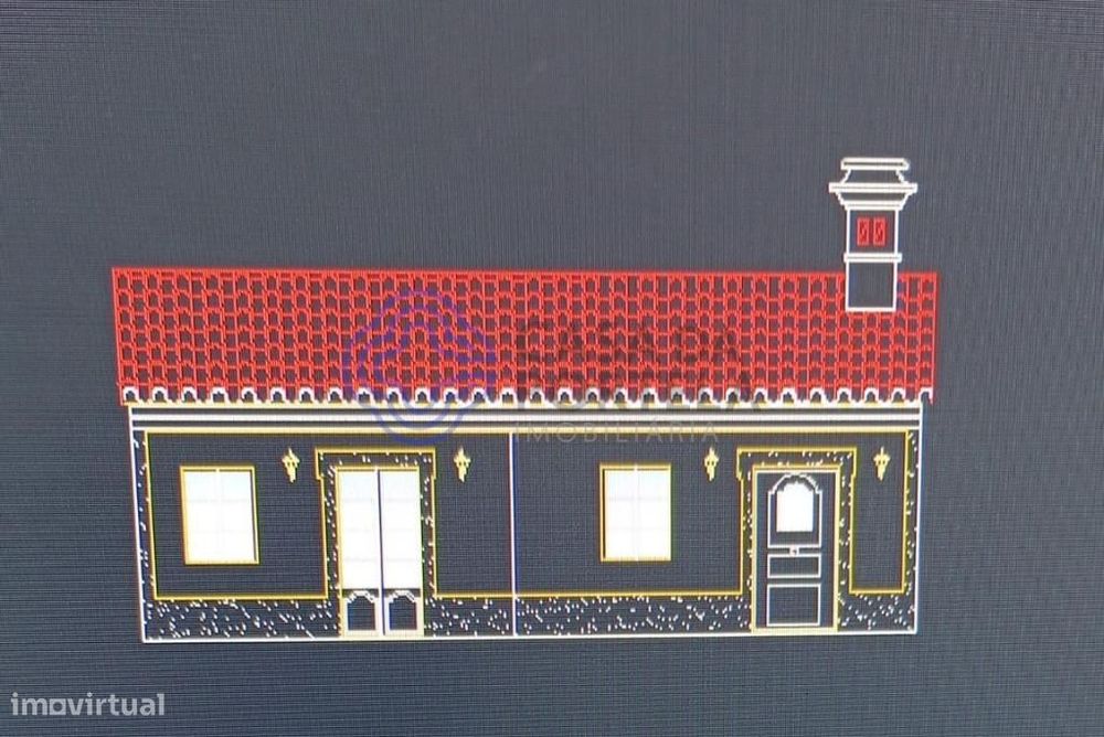 Moradia em ruínas para T1 na cidade de Tomar
