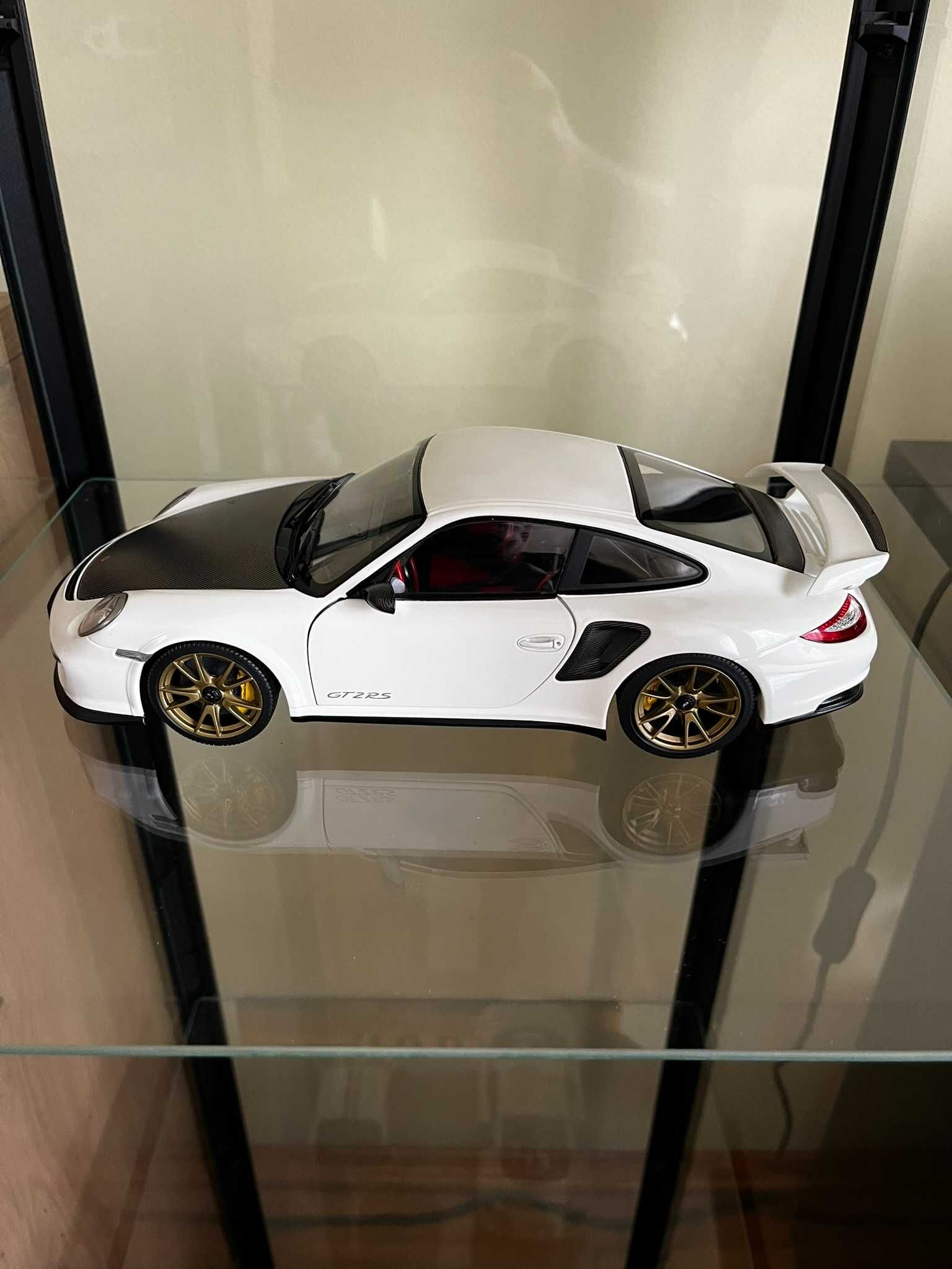 Porsche 911 997 GT2 RS 1:18 Minichamps