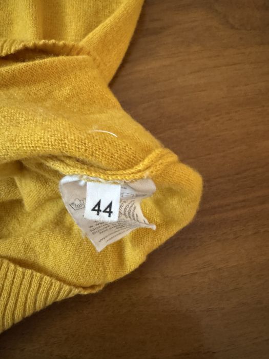 Sweterek damski z dużym golfem wełna