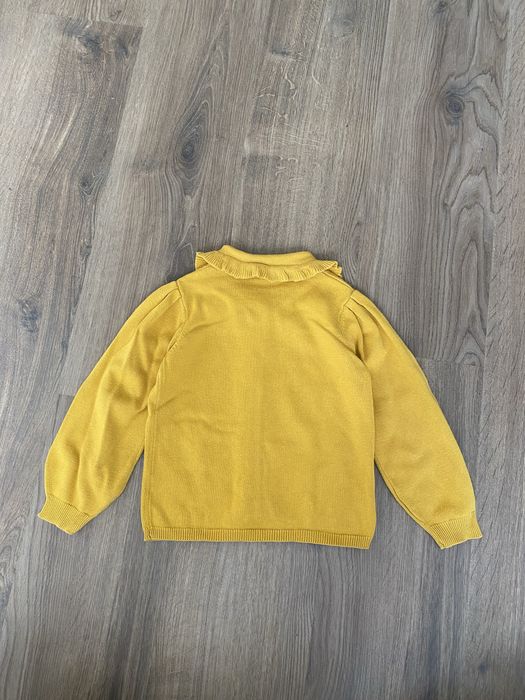 Стильний кардиган джемпер з вишивкою