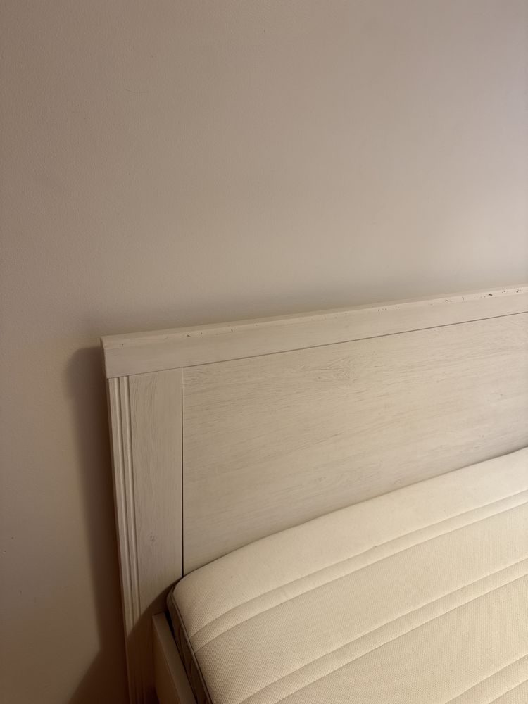 Cama com colchão