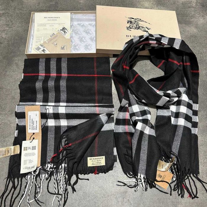 Шарф Burberry Клетка 13 расветок шарф барберри бежевый + УПАКОВКА