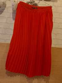 Nowa czerwona spódnica plisowana r 40