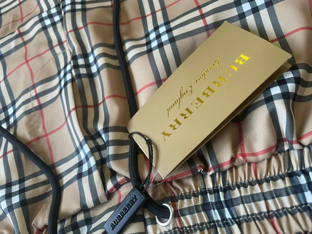 Calção da Burberry