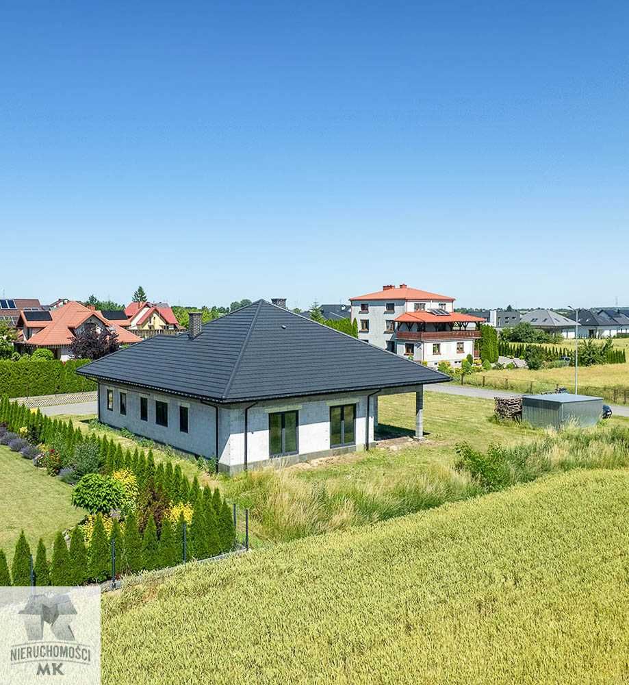 Dom parterowy z podwójnym garażem  133 m2 - Wólka Panieńska gm. Zamość