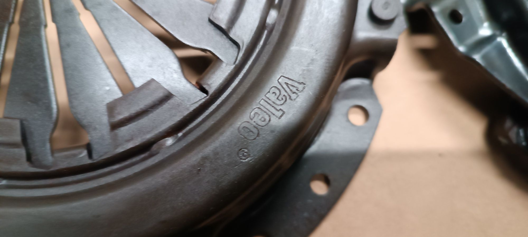 Fiat 126p docisk sprzęgła oryginalny Kożuchów Valeo na pierwszy monta