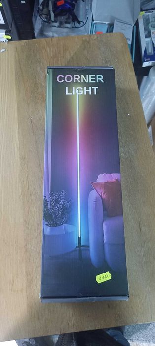 Lampa narożna LED RGB