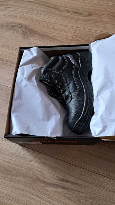 Buty robocze ze skóry. Nowe, rozmiar 42