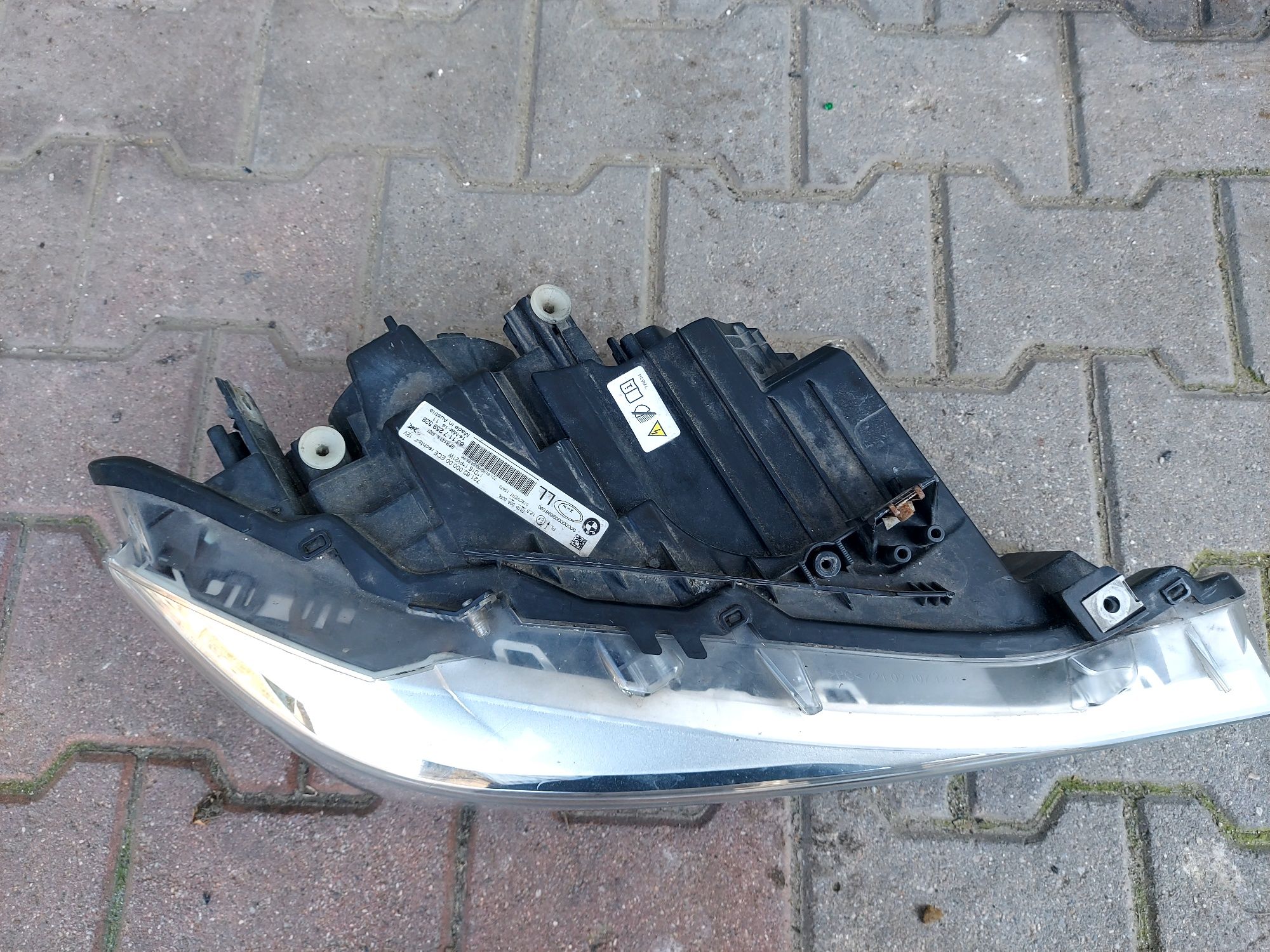 Lampa reflektor BMW F30 F31 xenon skrętna dynamic prawa EUROPA