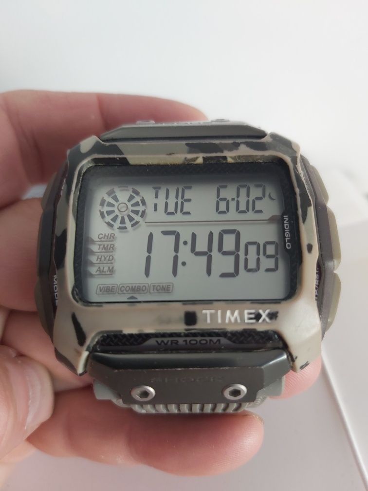 Timex Shock MORO 100 M