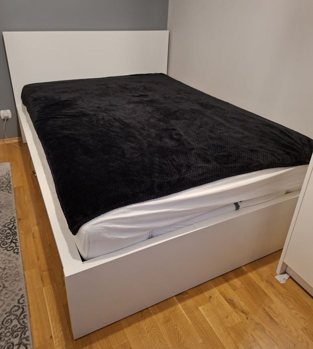 Łóżko Ikea MALM 140x200