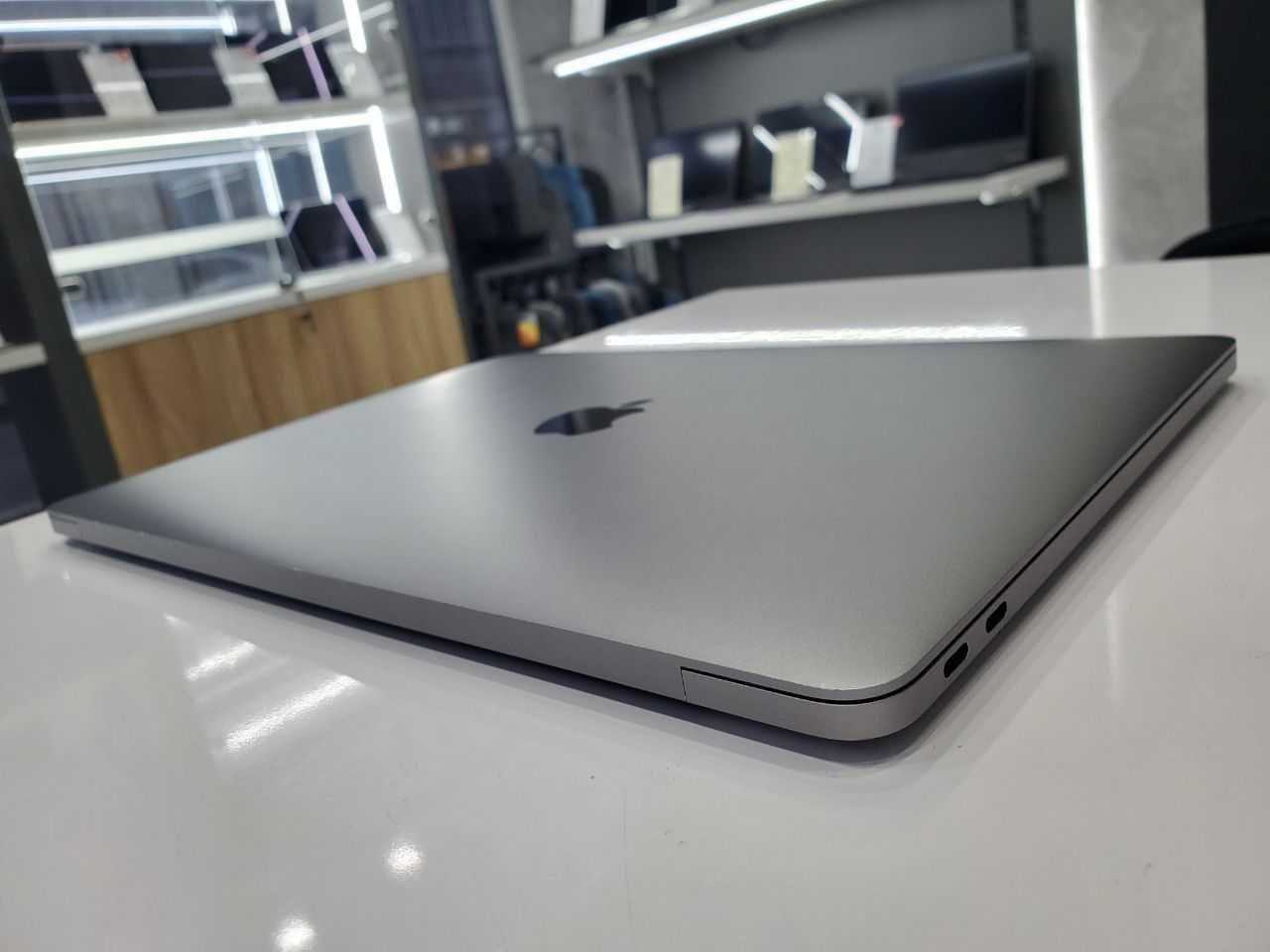 Apple MacBook Pro A1708 Core i5-7360U/8Gb/250Gb SSD/Mac OS Ventura