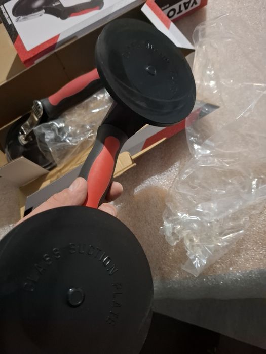 Подвійна вакуумна присоска 1 шт. для скла YATO YT-37236.