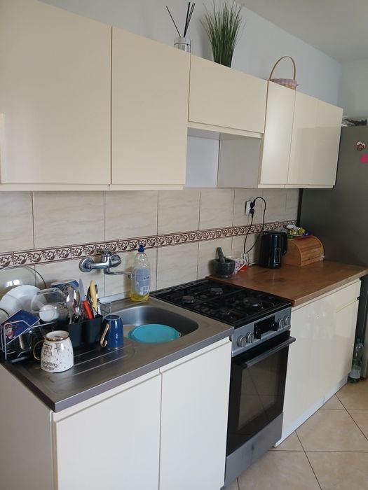 Sprzedam zestaw mebli kuchennych.