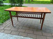 Stolik vintage typu jamnik PRL