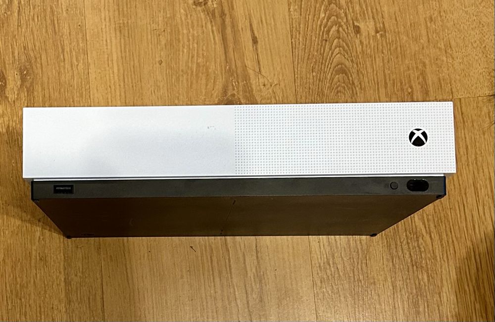 Konsola Xbox One S All Digital Edition 1TB + 2 Pady