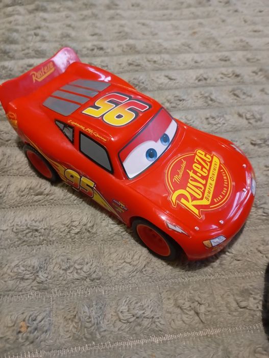 Маквін машинка на пульті, оригінал, машинка на радіокеруванні з мульти