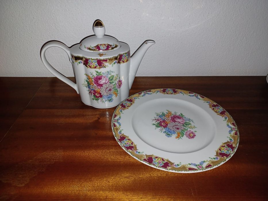 Bules de coleção em porcelana