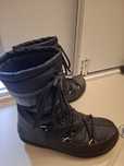 Sprzedam buty MoonBoot