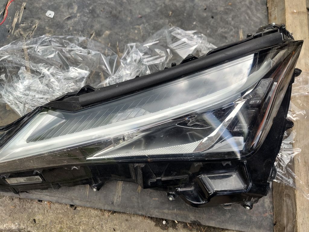 Reflektor Lexus UX Eu led 1 soczewka, klosz ok. Lewy