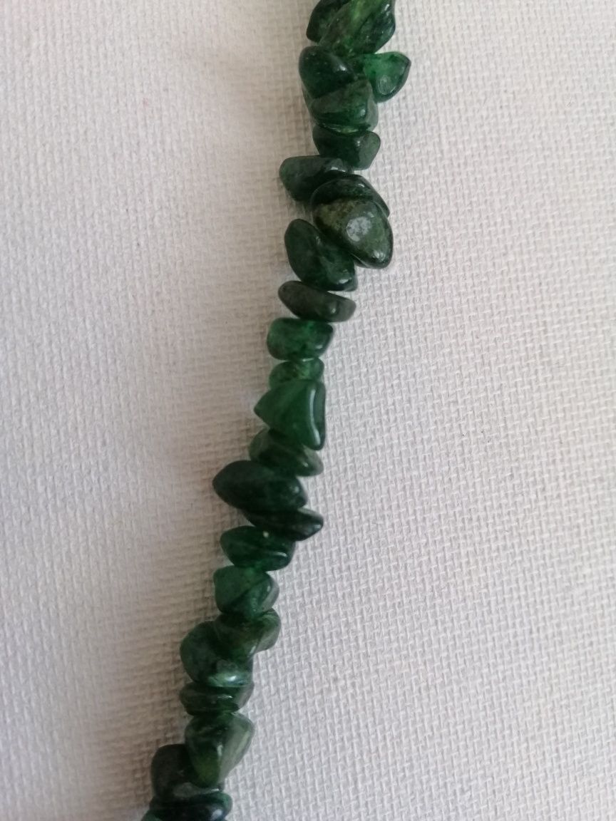 Ожерелье из натурального камня