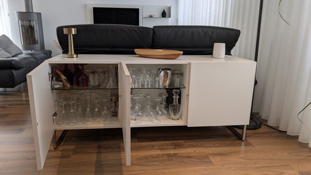Aparador contemporâneo