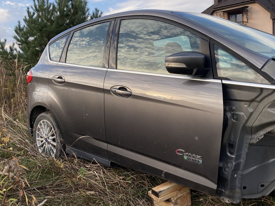Двері передні задні права ліва Ford C-Max 11-18 форд с макс мк2