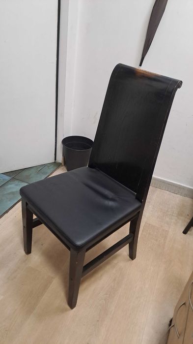 Krzesła czarne Almi Decor skórzane 80 sztuk lite drewno