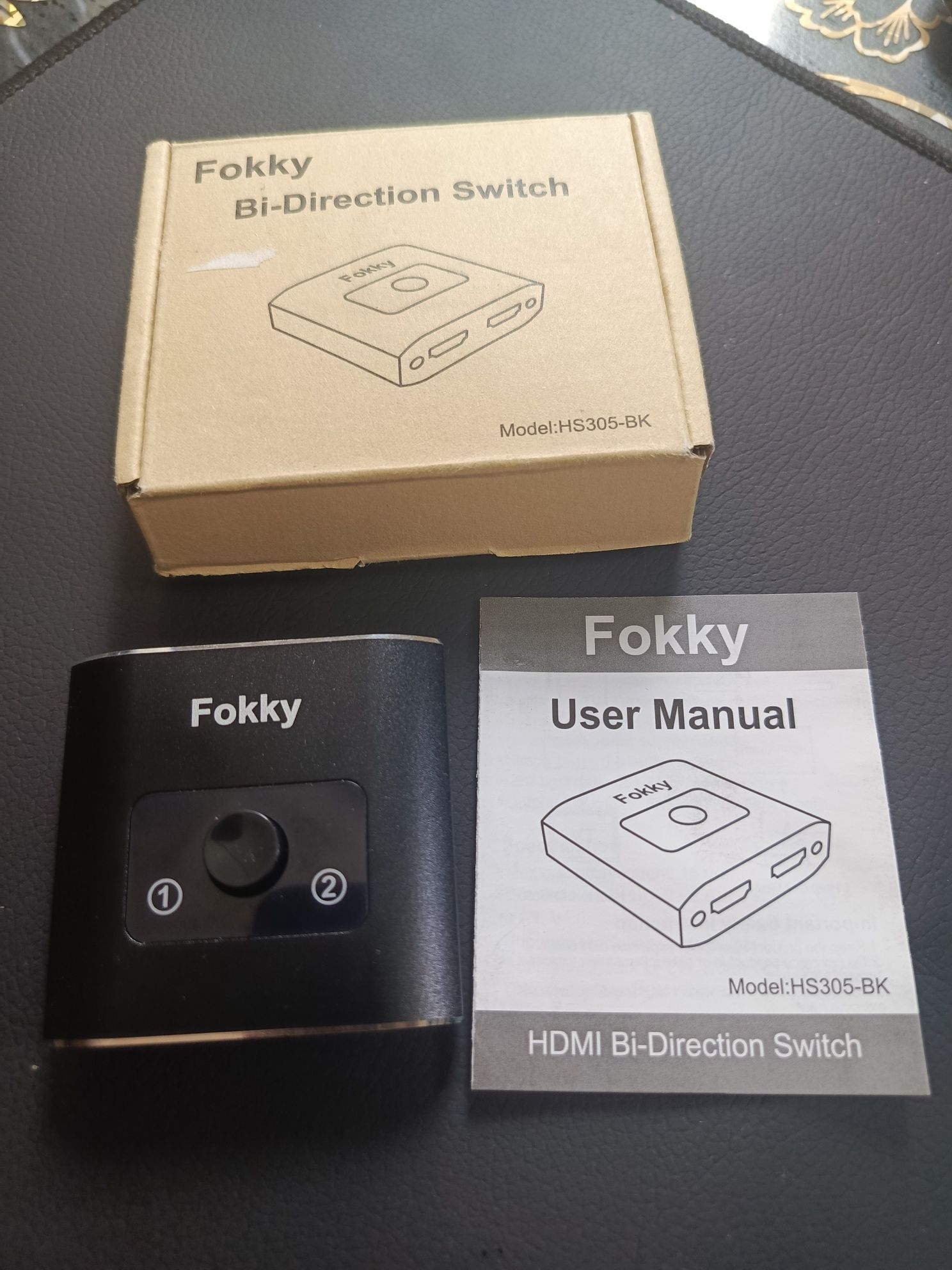 HDMI 1 to 2 switch