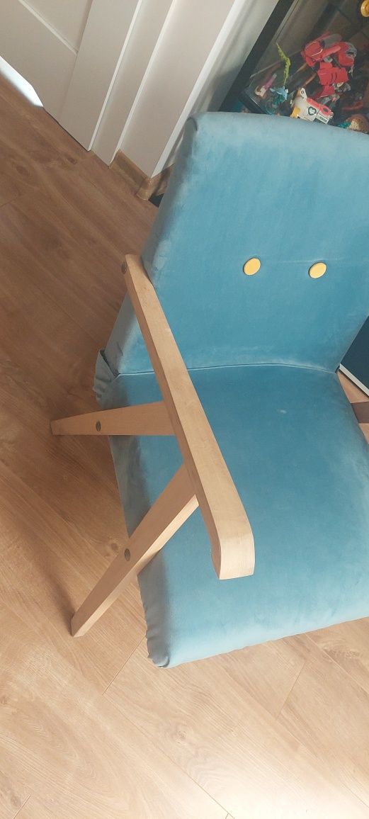 Fotel PRL odnowiony