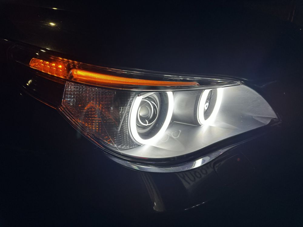 Lampy BMW E60 E161 BILED BiXenon LED RINGI Lewa prawa